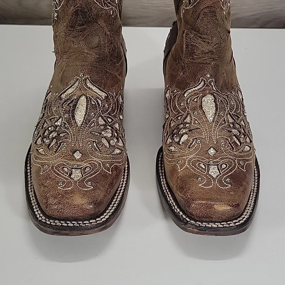 Brandon Cut-out Embellished Western Cowboy Short Boots - Brown Sz 8.5